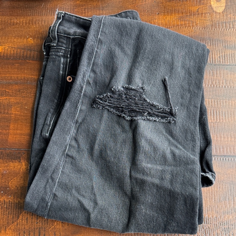 American Eagle Outfitters Black Distressed Skinny Jeans